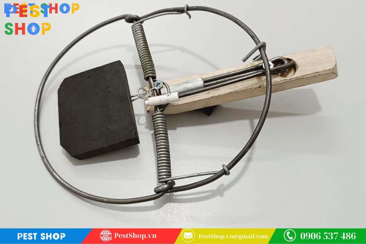bẫy chuột bán nguyệt